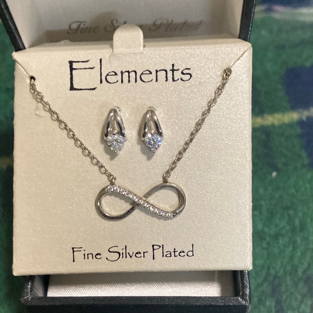Classic Elements Silver Infinity Necklace and Earring Set